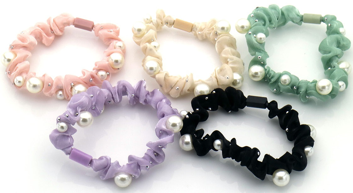 Haarelastieken set 5 stuks scrunchie pearl parels strass roze beige mint groen lila zwart detail losse scrunchies