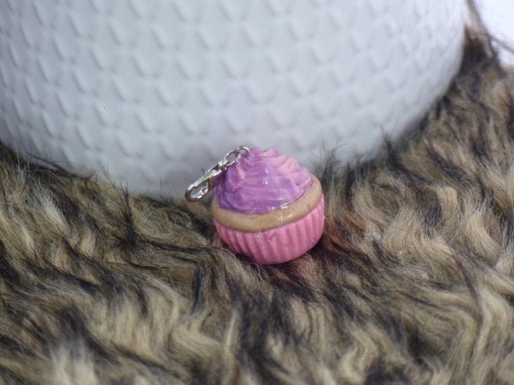 Handmade cupcake bedel - Fluffy pink - Medase
