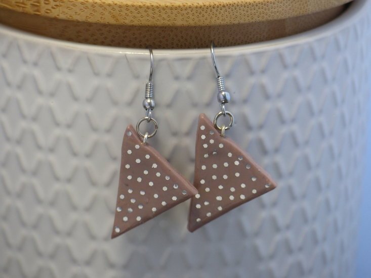Handmade oorbellen driehoekjes - multicolor glitter - Medase