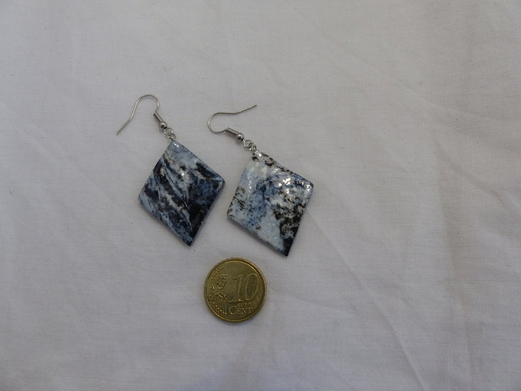 Handmade wiebertje oorbellen - black & white - Medase