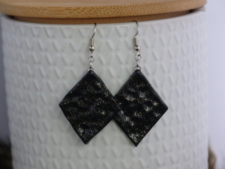 Handmade wiebertje oorbellen - Little black one - Medase