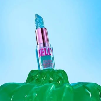 Essence Aqua Jelly Colour Changing Lipstick met turquoise jellytextuur
