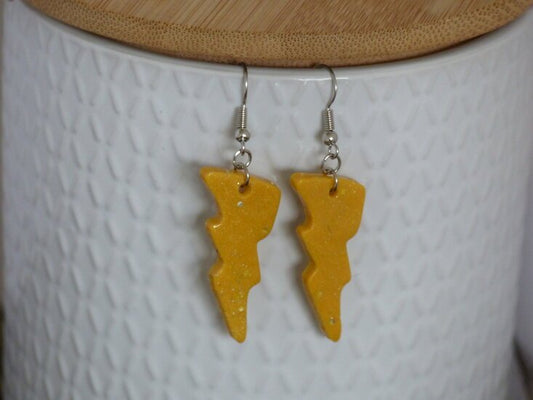 Handmade bliksem oorbellen - Sparkling buttercup - Medase