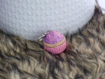Handmade cupcake bedel - Fluffy pink - Medase