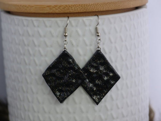 Handmade wiebertje oorbellen - Little black one - Medase