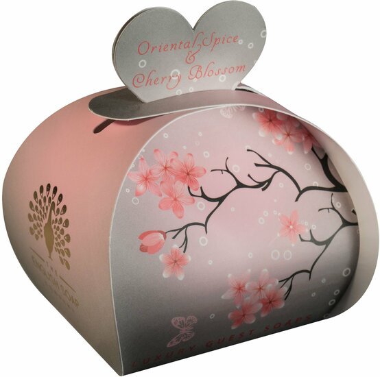 Hartjesvormige zeep 3 stuks van 20 gram - Oriental Spice & Cherry Blossom - Medase
