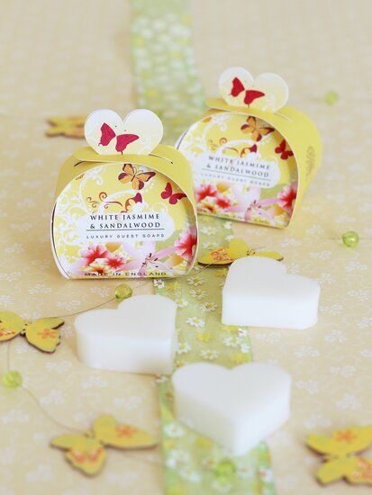 Hartjesvormige zeep 3 stuks van 20 gram - White Jasmine & Sandalwood - Medase