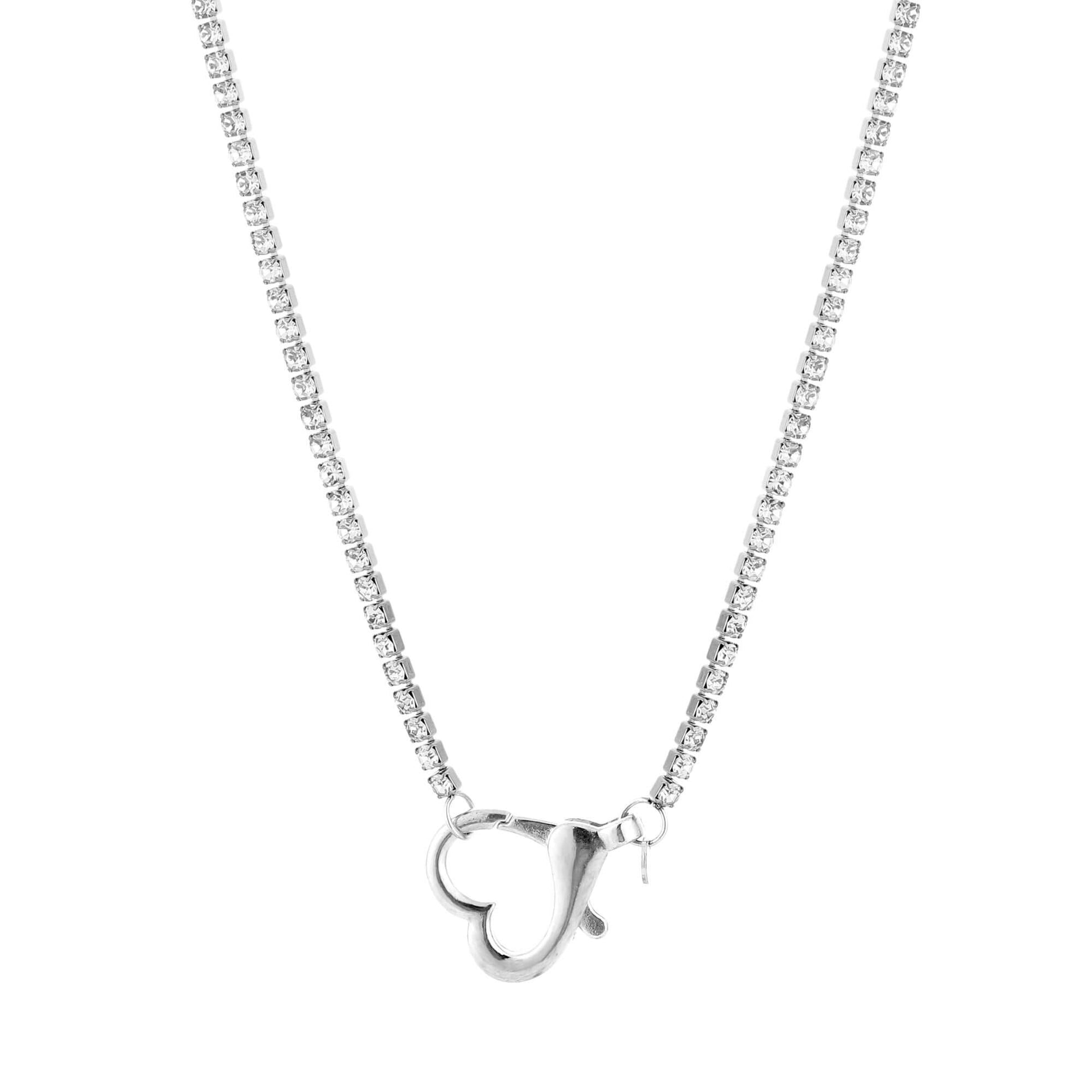 Zilverkleurige ketting met strass en hartsluiting aan de voorkant