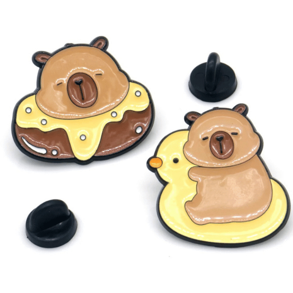 Metalen pin set 2 stuks 3cm capybara eend donut emaille glanzend schattig
