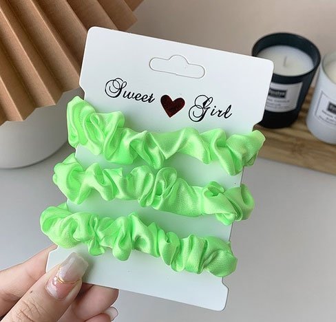 Set 3 smalle satijnen scrunchies - Fel groen - Medase