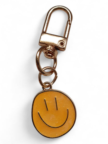 Sleutelhanger Smiley Bag Charm – Kleurrijke Tashanger met Gouden Clip - Medase