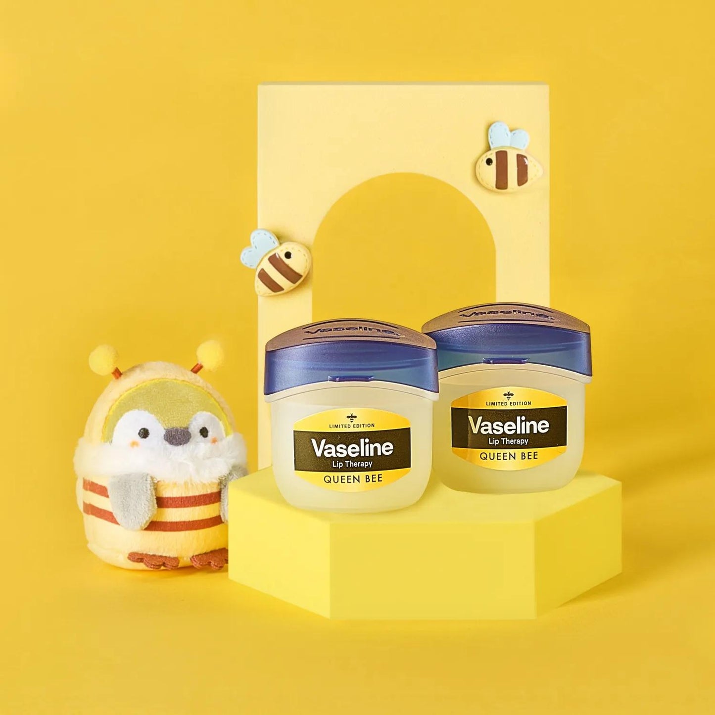 Vaseline Queen Bee lip therapy - Medase