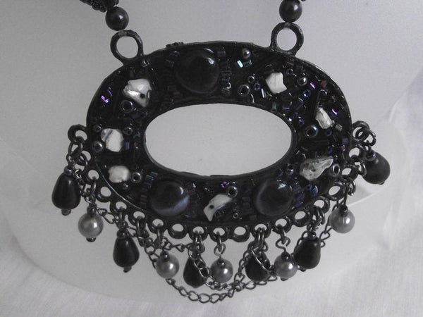 Zwarte ketting met grote hanger - Medase